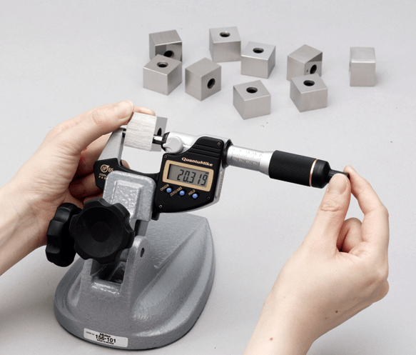 Mitutoyo Digimatic QuantuMike Micrometers IP65 0-25mm, 25-50mm, 50-75mm, 75-100mm