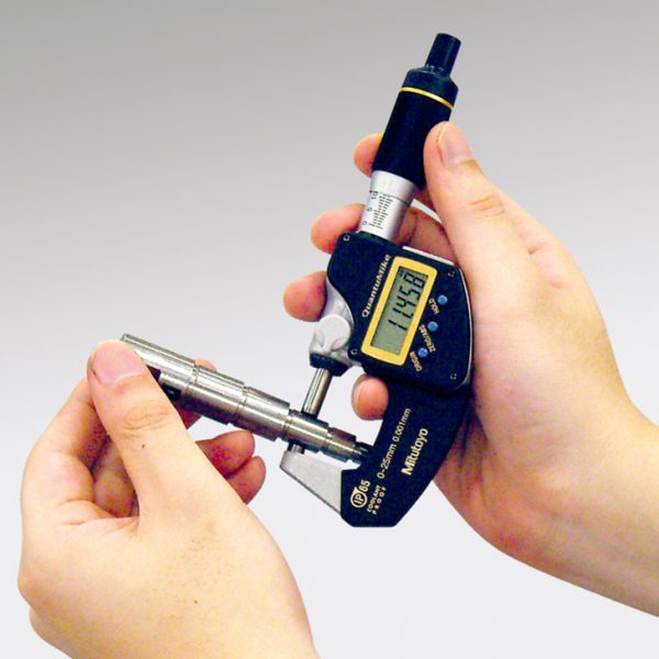 Mitutoyo 293-180-30 Digimatic QuantuMike Micrometer IP65 SPC Data Output 0-25mm (0-1″)