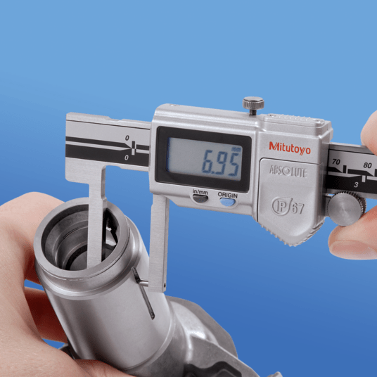 Mitutoyo 573-752-20 ABSOLUTE Digimatic Neck Jaw Point Type IP67 Caliper 0-150mm (0-6″)