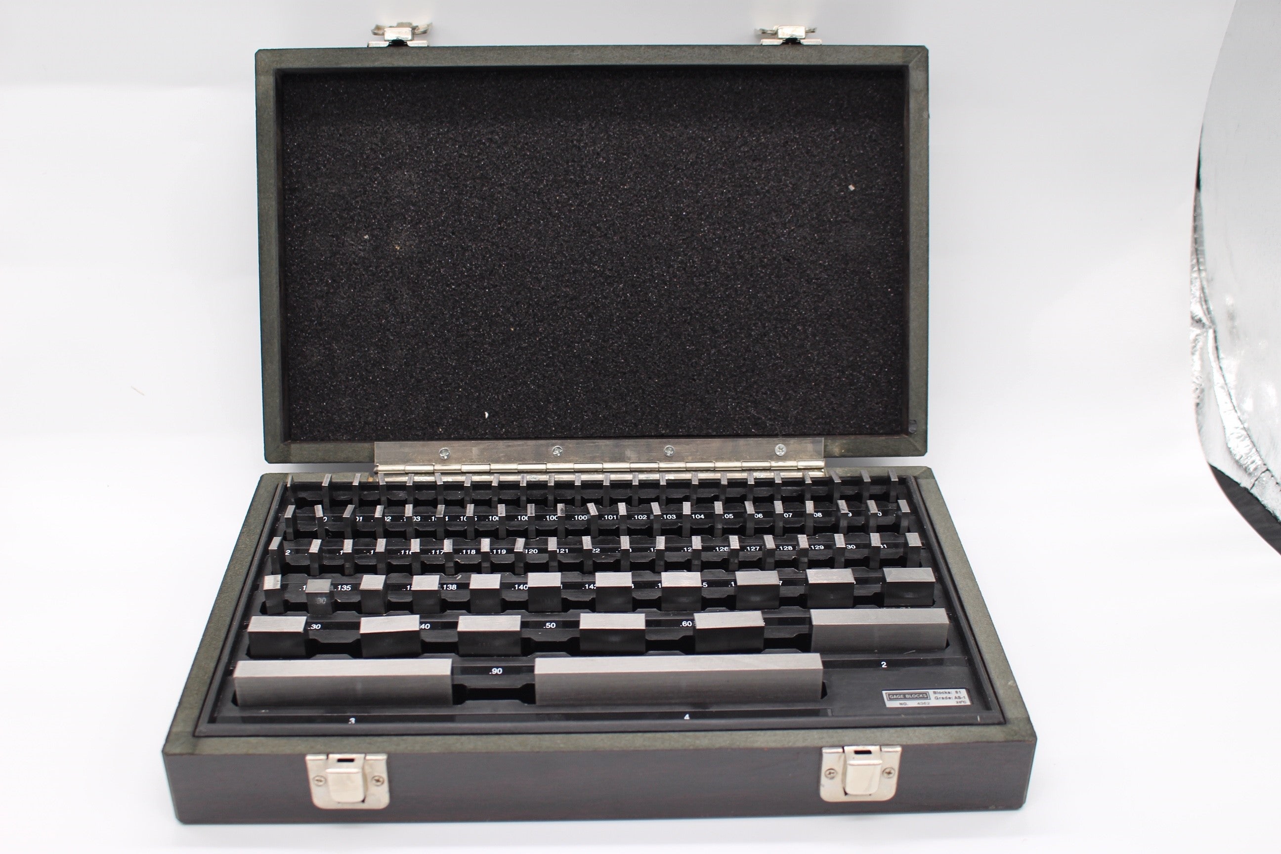thumbnail image 2 of 8-Piece AS-0 Grade Long Steel Gage Block Set, 5 To 20 Mm – Includes NIST Certificate 2 of 6